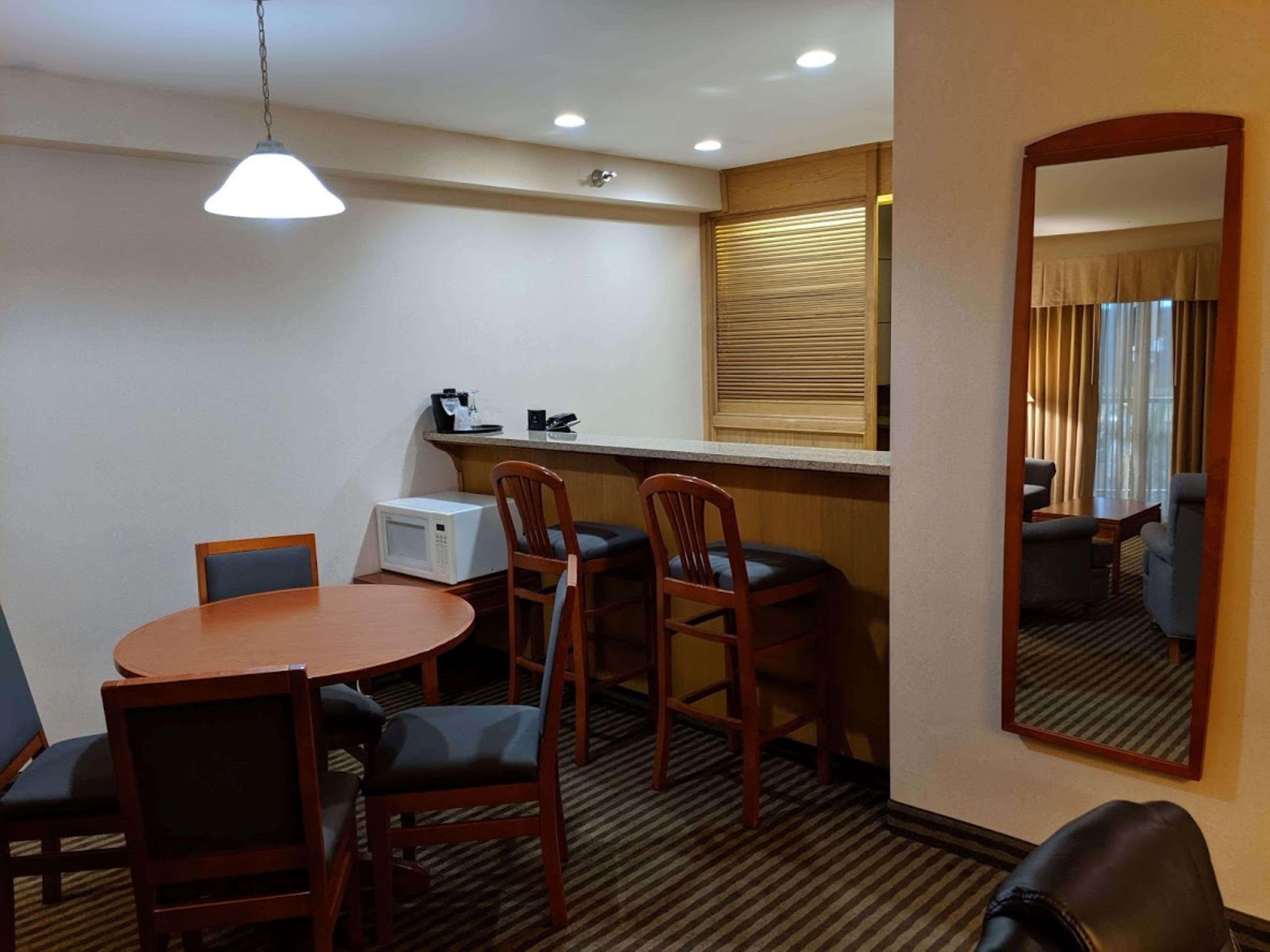 Best Western Premier Ashton Suites - Willowbrook Х'юстон Екстер'єр фото